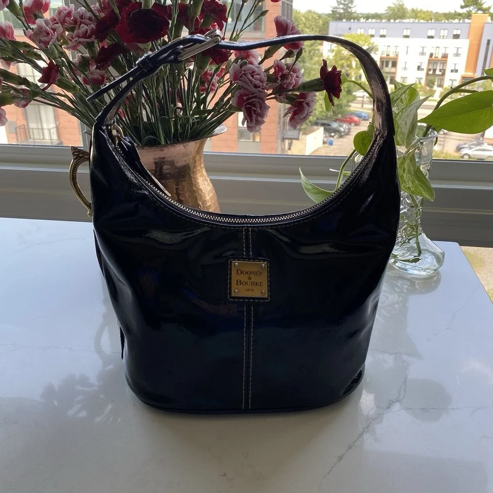 Vintage Dooney & Bourke Patent Leather Hobo Bag Women's Black Purse Y2K 90s
